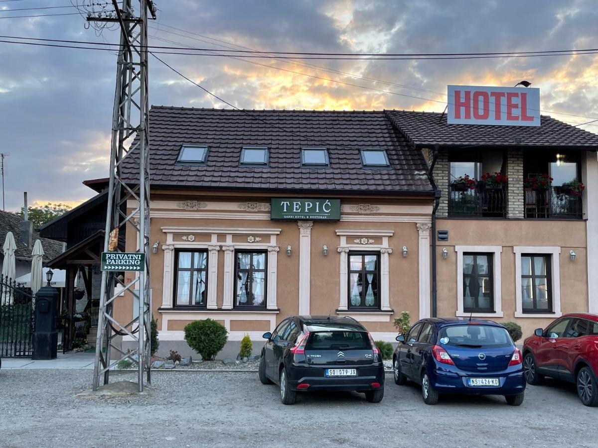 Tepic Garni Hotel Temerin Exterior foto